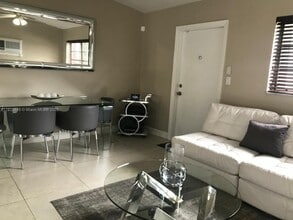 11331 SW 49th St in Miami, FL - Building Photo - Building Photo