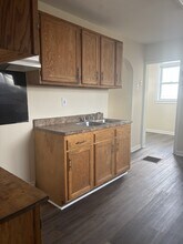 2250 Sullivant Ave in Columbus, OH - Building Photo - Building Photo