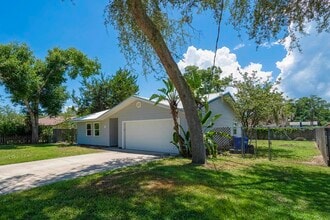 328 Linden Rd in St. Augustine, FL - Building Photo - Building Photo