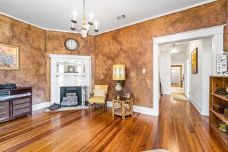 250 Tuttle Ave-Unit -250 Tuttle in Mobile, AL - Foto de edificio - Building Photo