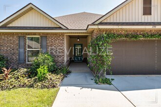 1391 Surrey Loop in Foley, AL - Building Photo - Building Photo