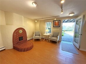 449 Wolcott Ave in Middletown, RI - Building Photo - Building Photo