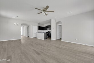 12260 Desert Wolf Ave in El Paso, TX - Building Photo - Building Photo