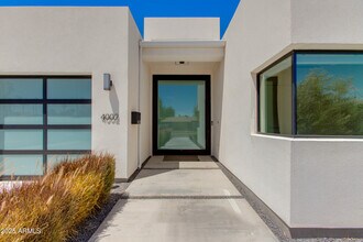 4002 E Avalon Dr in Phoenix, AZ - Building Photo - Building Photo