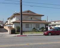 16443 Woodruff Ave in Bellflower, CA - Building Photo - Building Photo