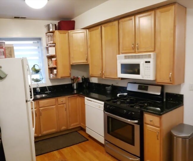 property at 6305 N Claremont Ave