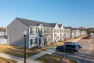 Hampton Townes in Greenville, SC - Foto de edificio - Building Photo