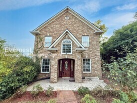 1627 26th Ave S in Birmingham, AL - Building Photo