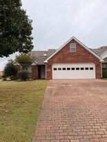 31 Enclave Cir in Paragould, AR - Building Photo