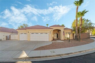 2583 Mizzoni Cir in Henderson, NV - Building Photo - Building Photo