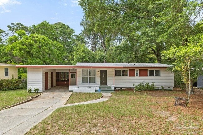 property at 4936 Springhill Dr