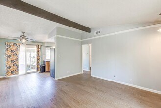 1204 Woodfield Dr in Austin, TX - Building Photo - Building Photo