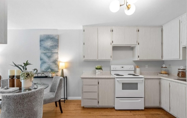 380 Monterey Blvd in San Francisco, CA - Building Photo - Building Photo