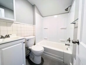 1620 Belhurst Ave in Pittsburgh, PA - Building Photo - Building Photo