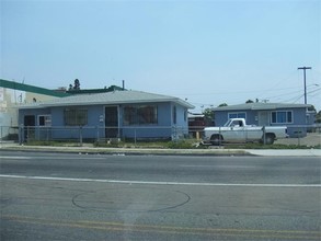 413-421 S Highland Ave in San Diego, CA - Building Photo - Building Photo