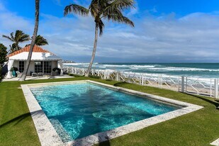 1270 N Ocean Blvd in Palm Beach, FL - Building Photo