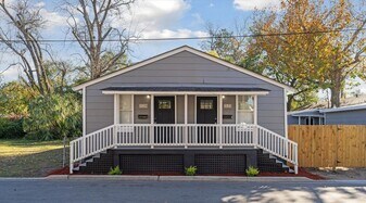 2120-2122 Bulloch St in Savannah, GA - Building Photo