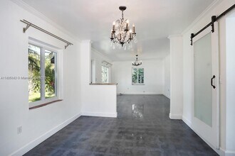 6116 SW 46th Terrace in Miami, FL - Building Photo - Building Photo