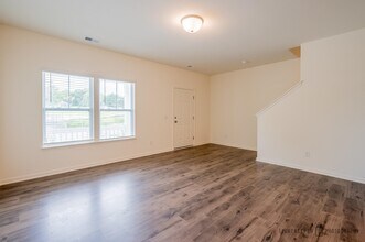 215 Banbury Ln in Little River, SC - Building Photo - Building Photo