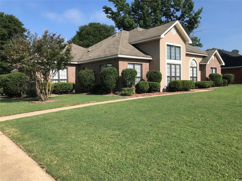 130 Shady Oak Ln in Prattville, AL - Building Photo