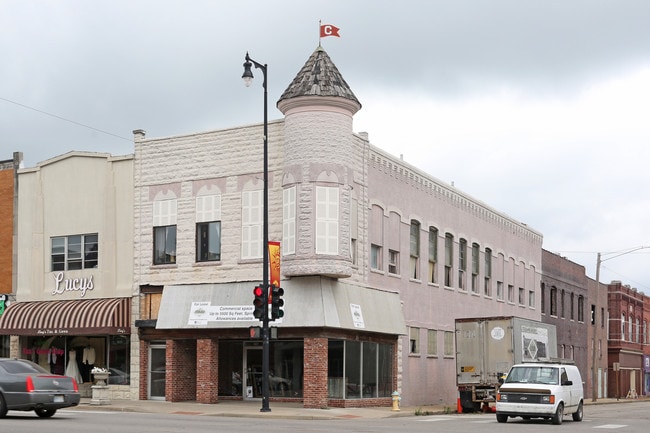 Leland Lofts