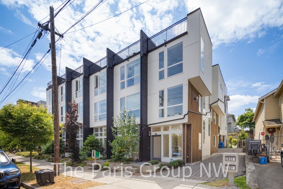 3935 S Brandon St in Seattle, WA - Building Photo