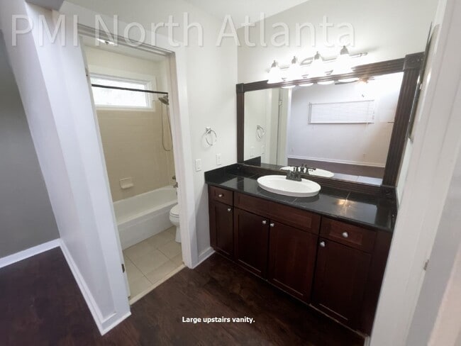 836 St Charles Ave NE in Atlanta, GA - Building Photo - Building Photo