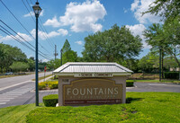 Southpointe Condominiums in Orlando, FL - Foto de edificio - Building Photo