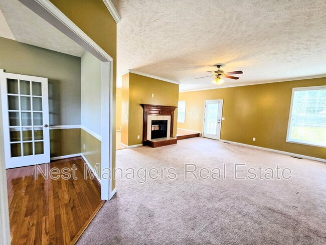 1612 Middle Creek Cir in Fayetteville, NC - Building Photo - Building Photo
