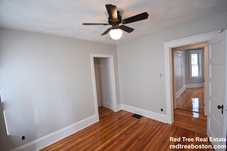 222 Fellsway W in Medford, MA - Building Photo - Building Photo