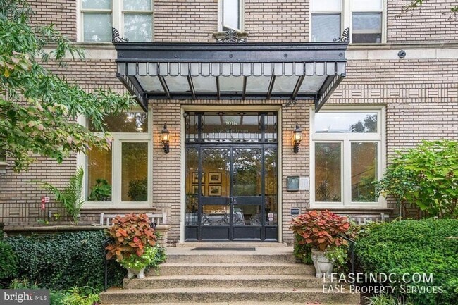 1916 17th St NW in Washington, DC - Building Photo - Building Photo