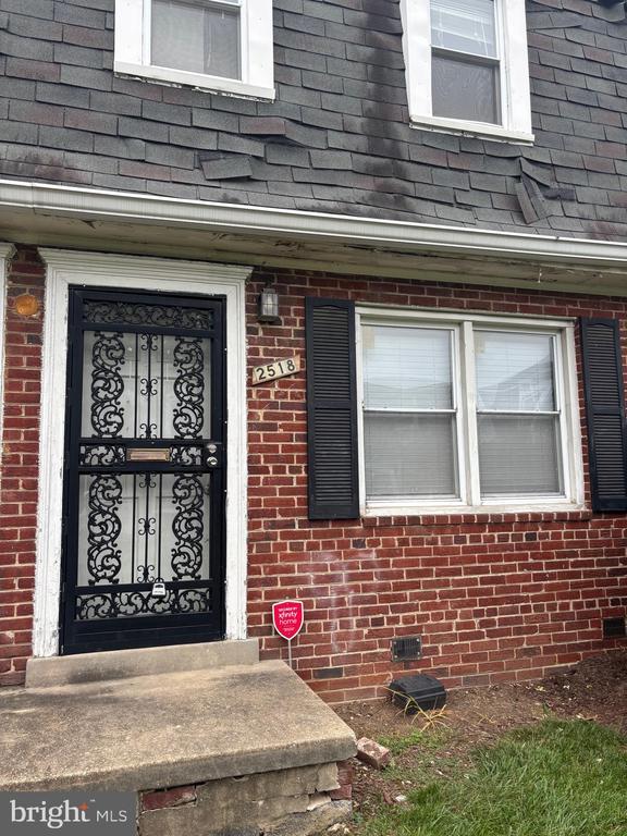 property at 2518 Iverson St