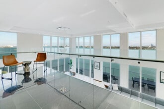 7939 East Dr in North Bay Village, FL - Building Photo - Building Photo