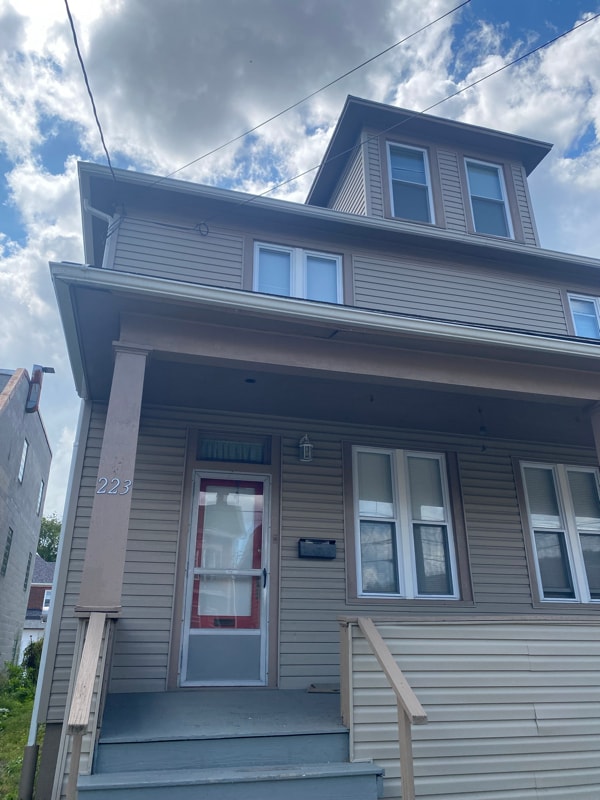 223-225 Fairfield Ave