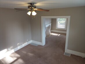 14 E Lakeview Ave in Columbus, OH - Foto de edificio - Building Photo