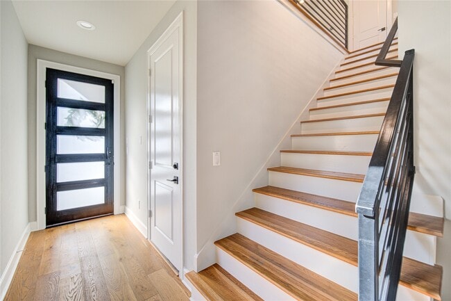 820 Wakefield Dr in Houston, TX - Building Photo - Building Photo