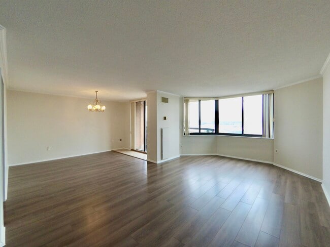 property at 1009 Harmon Cove Tower