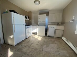 4 Barrett Ave in Boston, MA - Building Photo - Building Photo