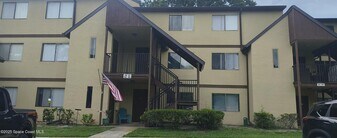 7801 Maplewood Dr in Melbourne, FL - Building Photo