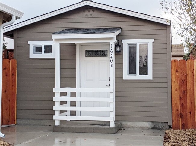 property at 1620 Waring St