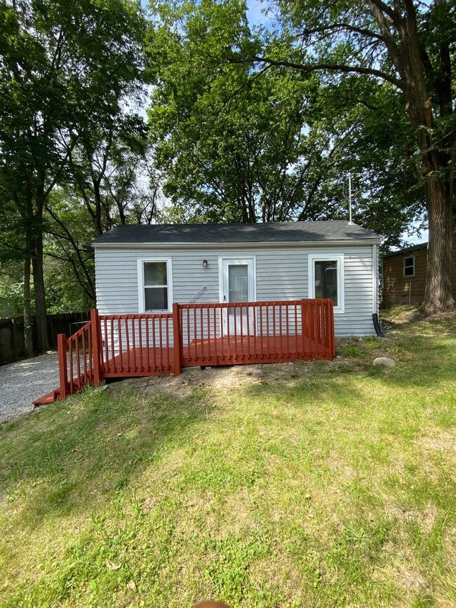 property at 1274 E 36th Ct