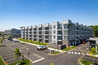 Amaranth at North Brunswick, LLC in North Brunswick, NJ - Building Photo - Building Photo