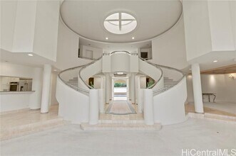 4538 Kahala Ave in Honolulu, HI - Building Photo - Building Photo