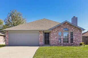 1402 Gray Dawn Dr in Midlothian, TX - Building Photo