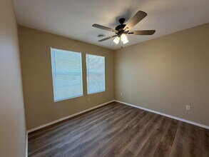 152 Ruby Ln in Hollister, MO - Building Photo - Building Photo