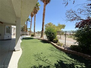 122 Cascade Lake St in Las Vegas, NV - Building Photo - Building Photo