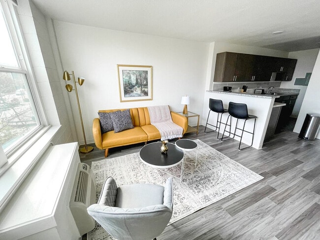 2515 Burnet Ave in Cincinnati, OH - Building Photo - Building Photo