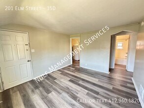 201 Elm St-Unit -15D in Pittsburgh, PA - Building Photo - Building Photo