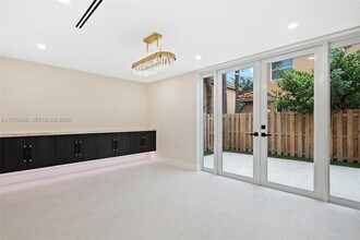 8511 NW 141st Terrace in Miami Lakes, FL - Building Photo - Building Photo