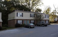 Building Photo - LeMans Apartments in Clemson, South Carolina